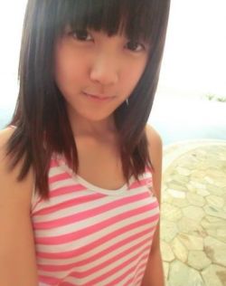 长相甜美的可爱萝莉纪欣妤（Betty Chi）自拍照