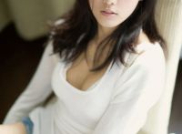 清新美女恬静露乳优雅照