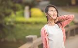 长发清纯妹子，小清新美女，有着甜美的笑容