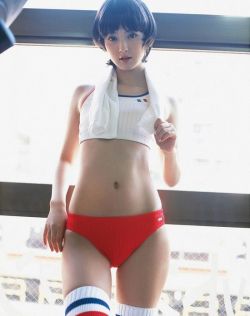 日本美女佐佐木希甜美乖巧写真集