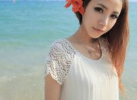网络红人施笑朔沙滩唯美倩影