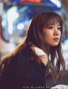美女态生两靥之愁，忧郁的气质妹子
