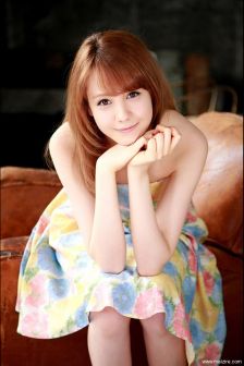 十分可爱的混血美女妹子特林德尔·玲奈