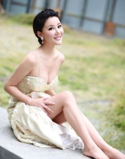 刘子璇 性感礼服