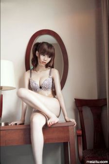 《百里挑一》叶梓萱豹纹浴室完美如同充气娃娃